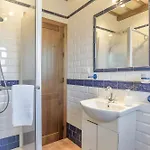 בית נופש Casa Con Piscina Compartida En *