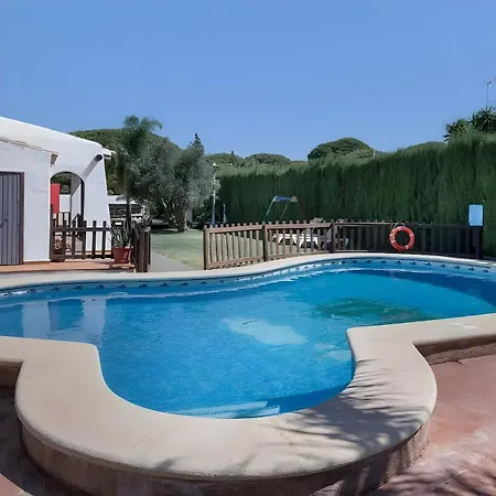 בית נופש Casa Con Piscina Compartida En קוניל דה לה פרונטרה